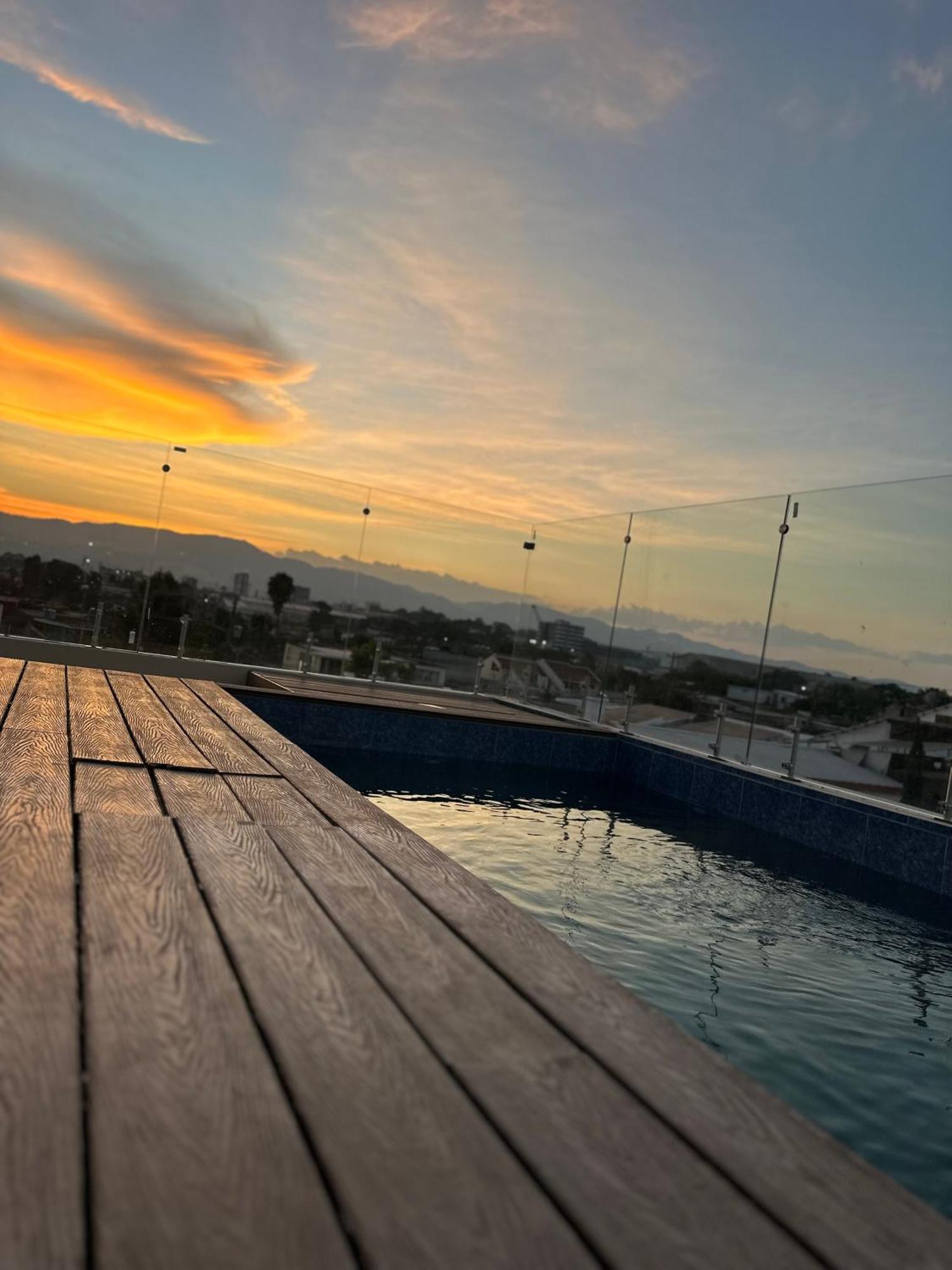 Hotel Sky Garden Guatemala-Stadt Exterior foto